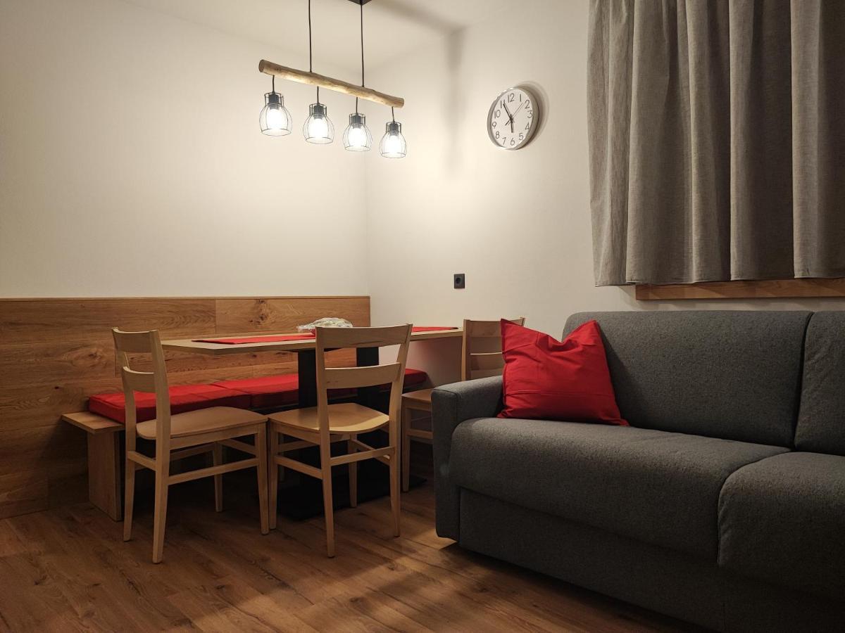 Appartements Stoll San Candido Bagian luar foto