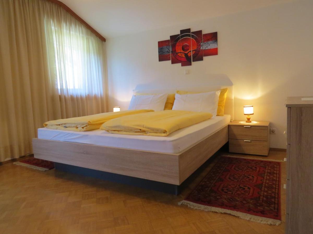 Appartements Stoll San Candido Bagian luar foto