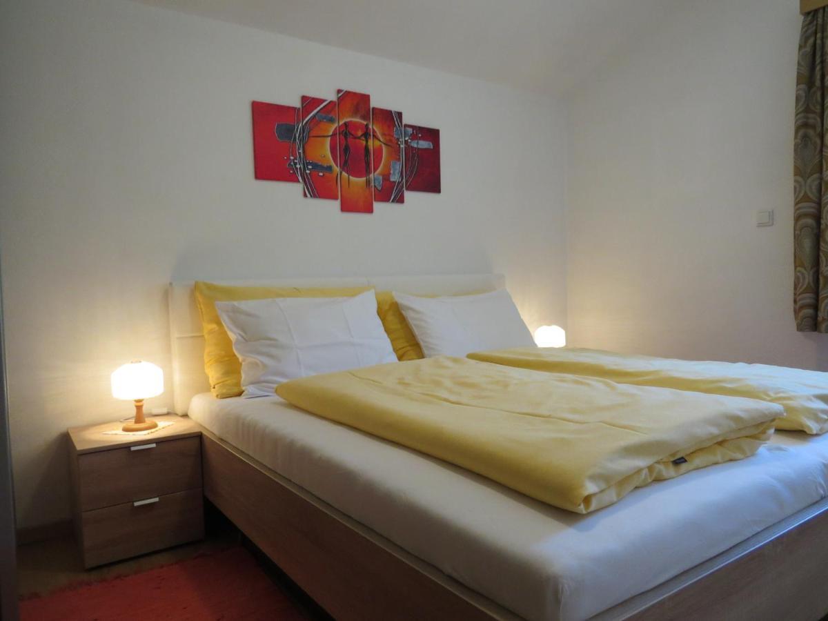 Appartements Stoll San Candido Bagian luar foto
